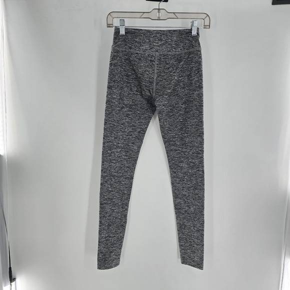 Beyond Yoga Pants Womens Small Gray Space Dye 7/8 Leggings Gym Yoga Mid Rise - Picture 3 of 8